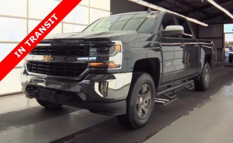 Gray 2018 Chevrolet Silverado 1500 LT for sale in Alvin, TX