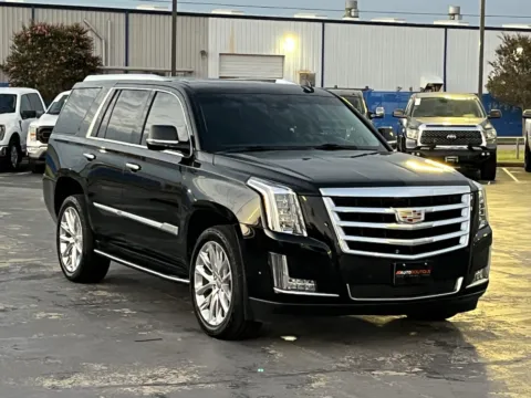 Another view of 2019 Cadillac Escalade Luxury for sale in Alvin, TX at Auto Boutique Texas