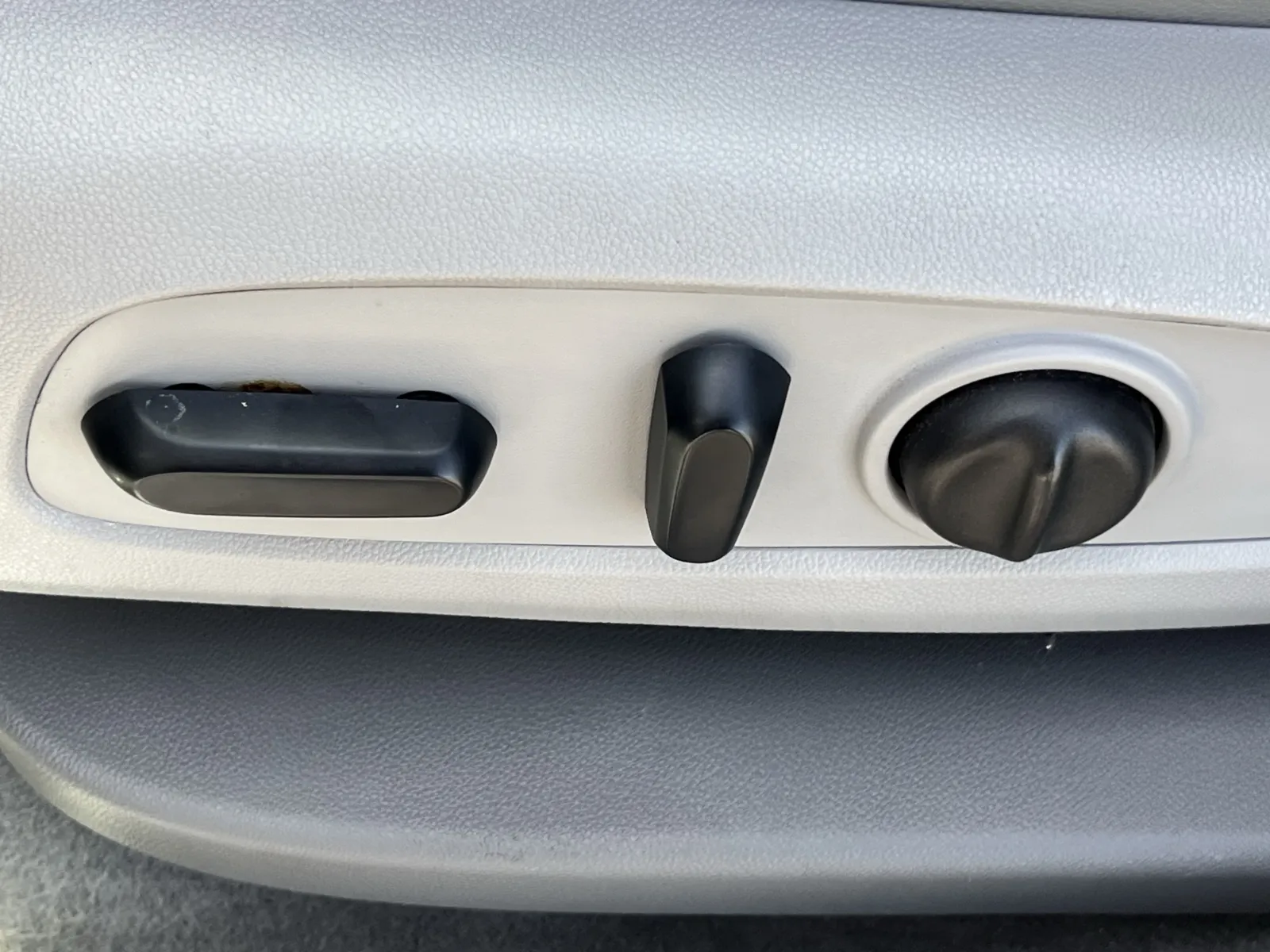 GMC Acadia photo 25
