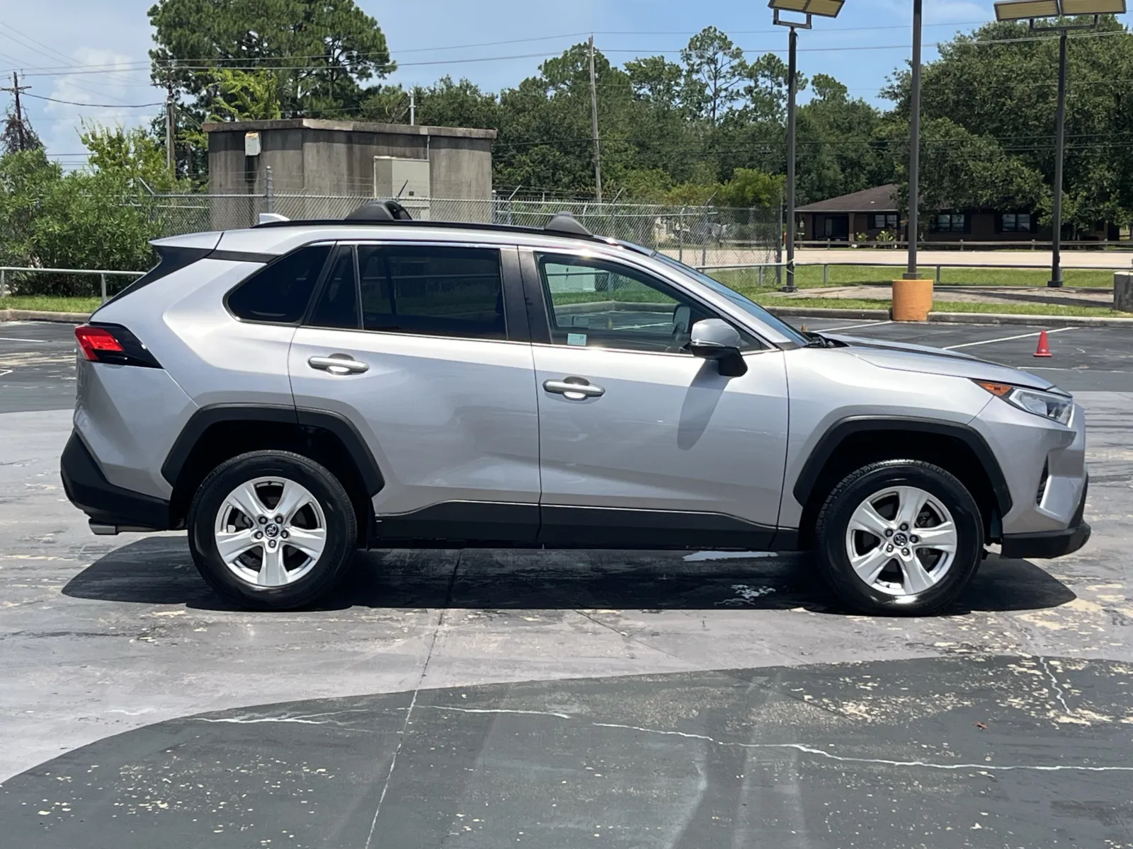Toyota RAV4 photo 8
