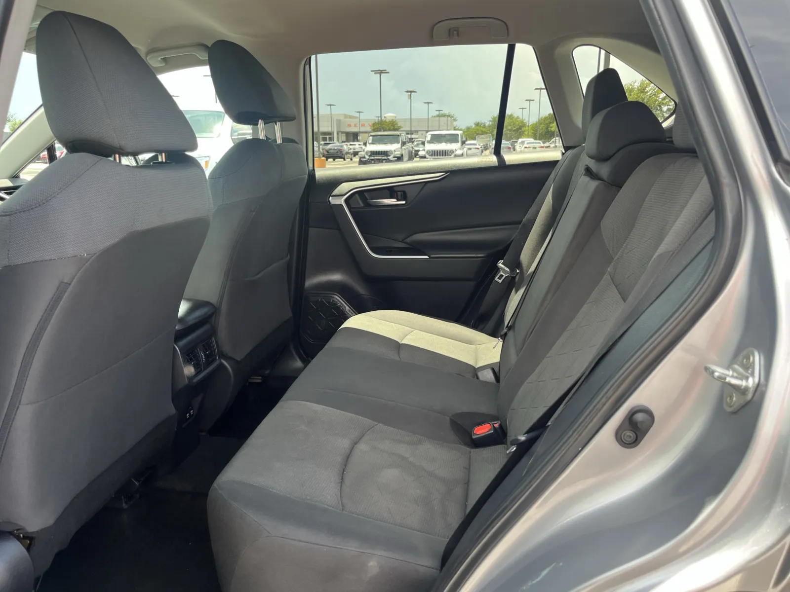 Toyota RAV4 photo 28