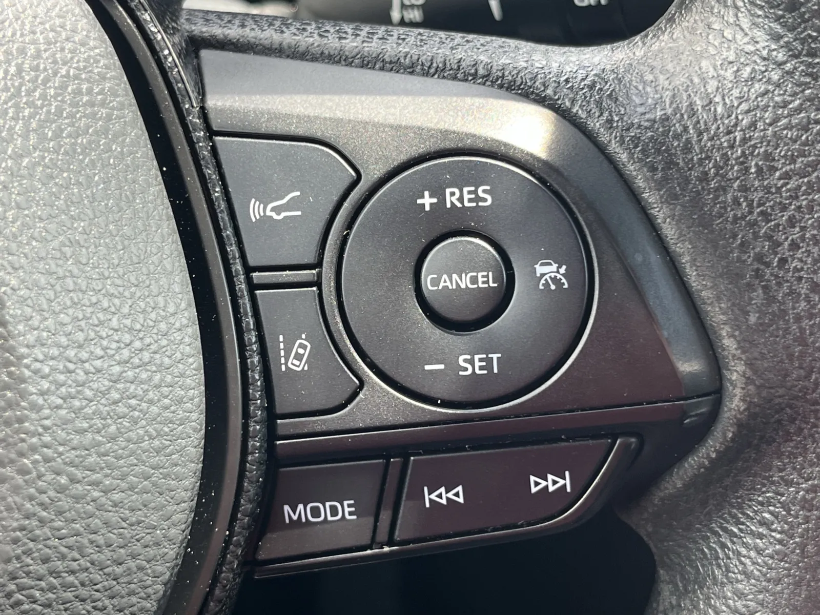 Toyota RAV4 photo 17
