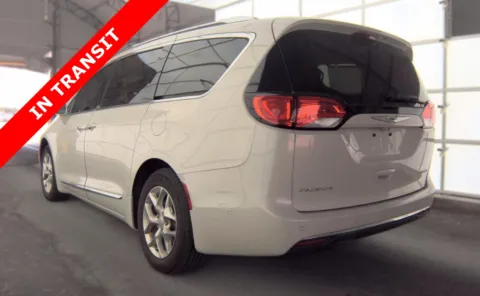 More photos of 2019 Chrysler Pacifica Limited at Auto Boutique Texas, TX