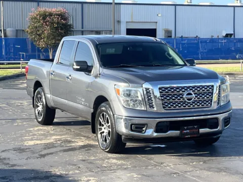 Another view of 2018 Nissan Titan SV for sale in Alvin, TX at Auto Boutique Texas