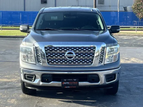 More photos of 2018 Nissan Titan SV at Auto Boutique Texas, TX