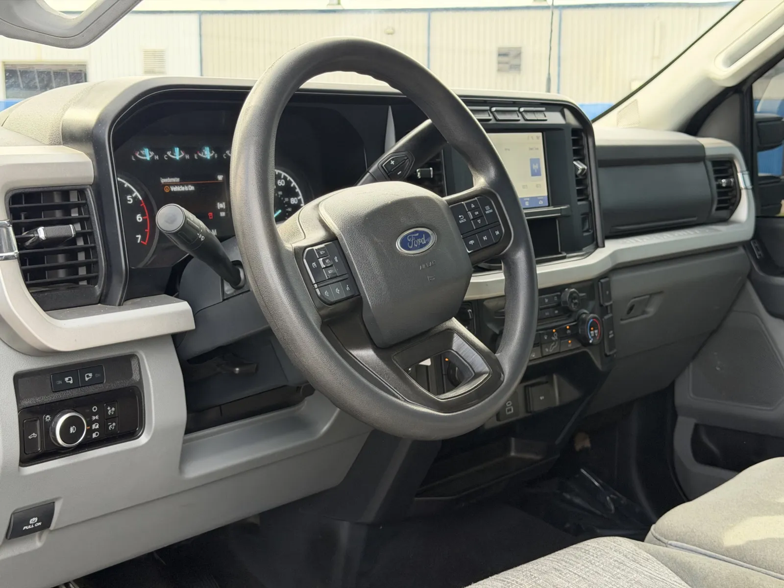 Ford F-250 photo 10