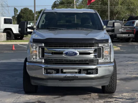More photos of 2019 Ford Super Duty F-250 SRW LARIAT at Auto Boutique Texas, TX