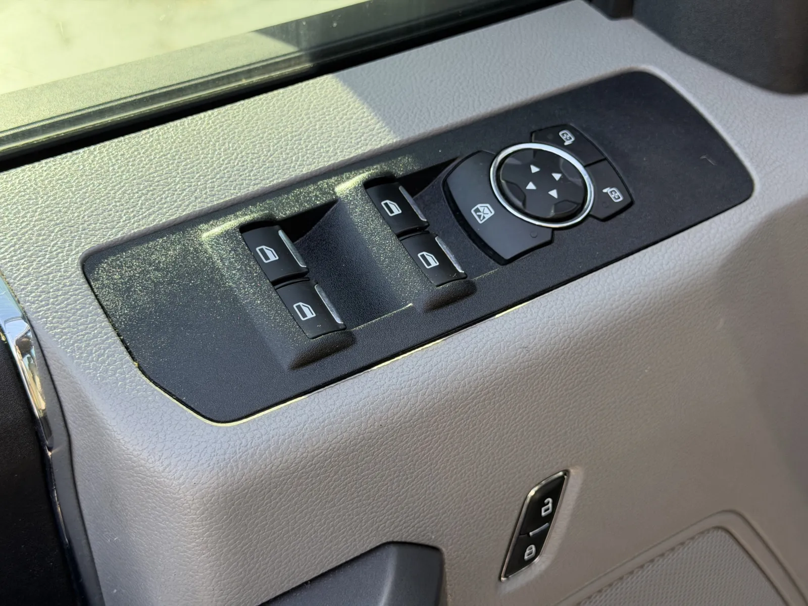 Ford F-250 photo 19