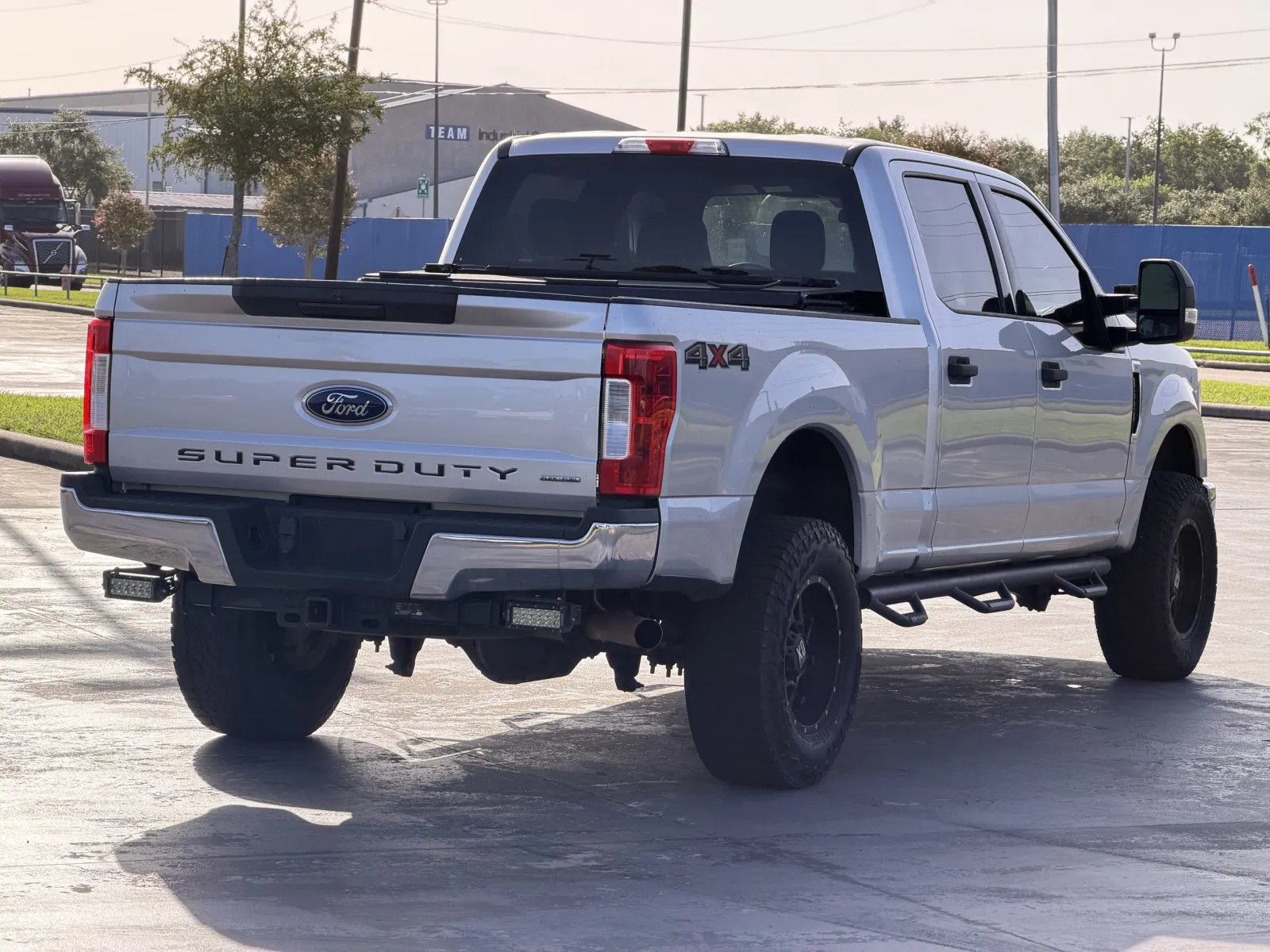 Ford F-250 photo 8