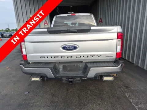 More photos of 2019 Ford Super Duty F-250 SRW LARIAT at Auto Boutique Texas, TX