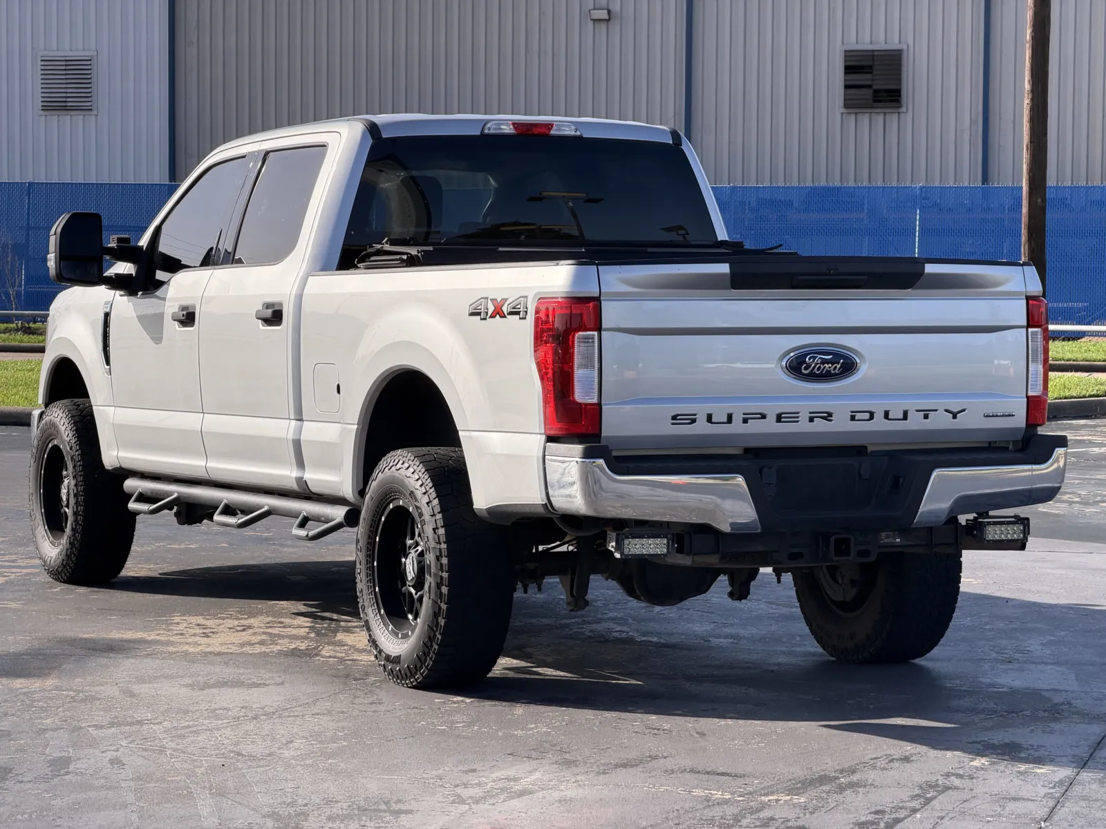 Ford F-250 photo 7
