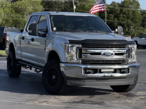 Photos of 2019 Ford Super Duty F-250 SRW LARIAT for sale in Alvin, TX at Auto Boutique Texas