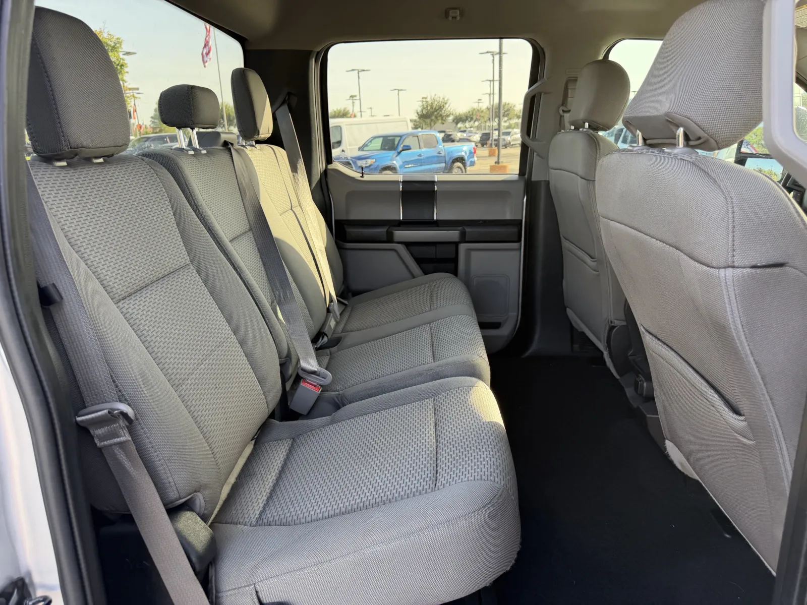 Ford F-250 photo 22