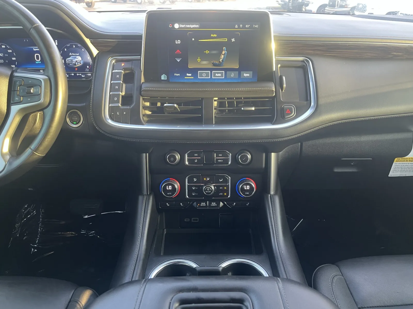 Chevrolet Tahoe photo 24