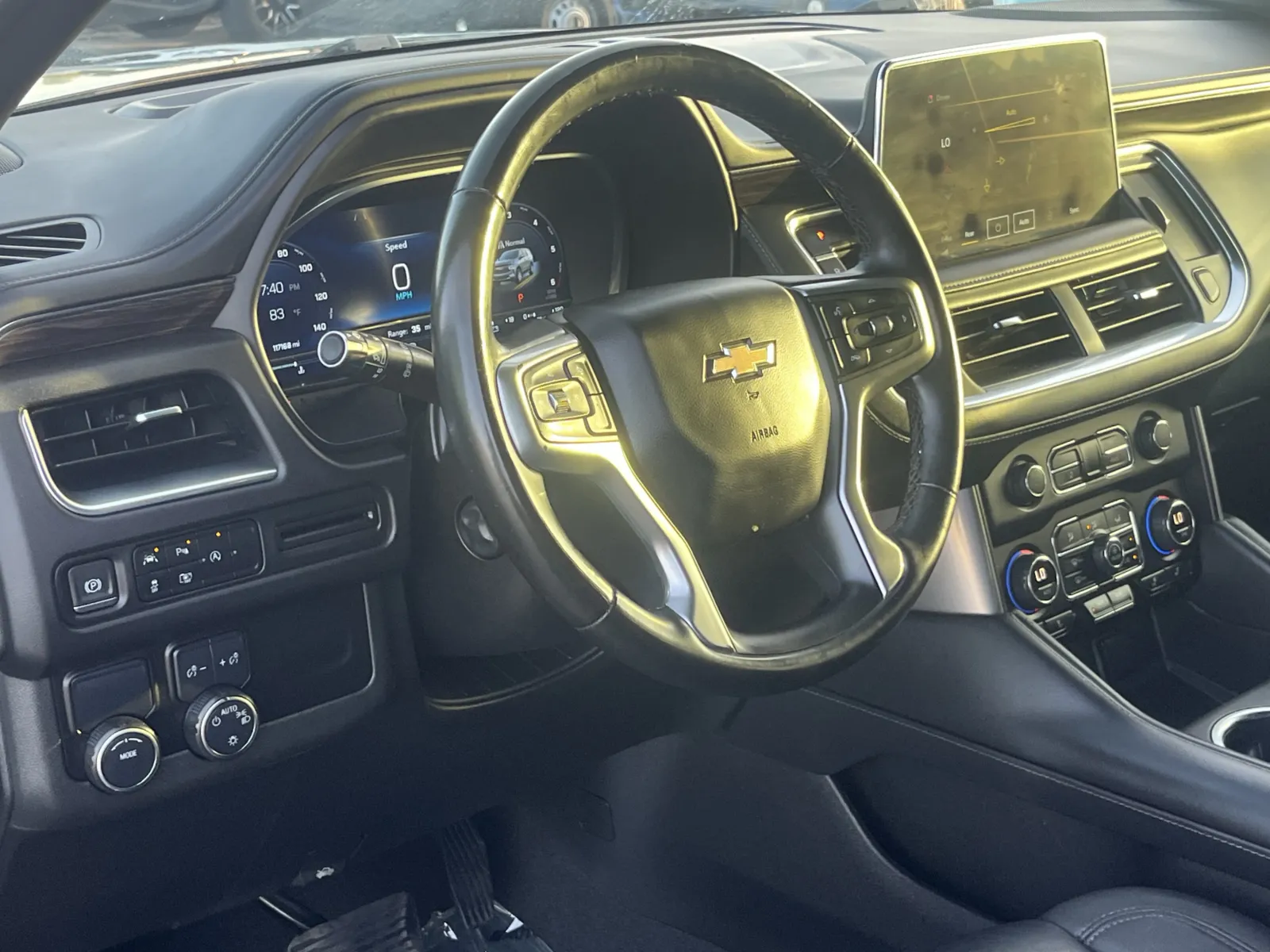 Chevrolet Tahoe photo 13