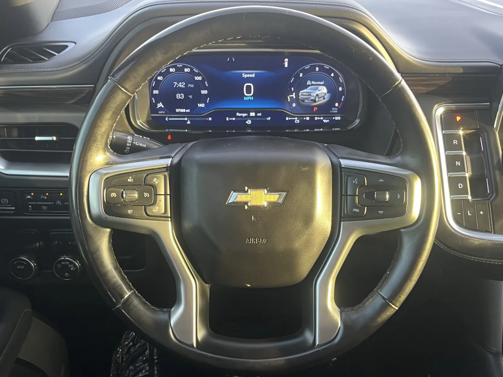 Chevrolet Tahoe photo 16
