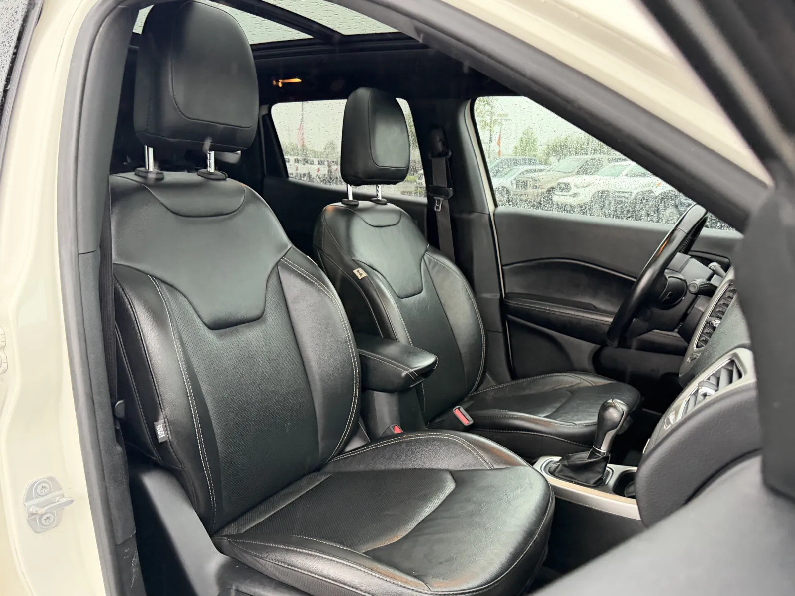 Jeep Compass photo 22