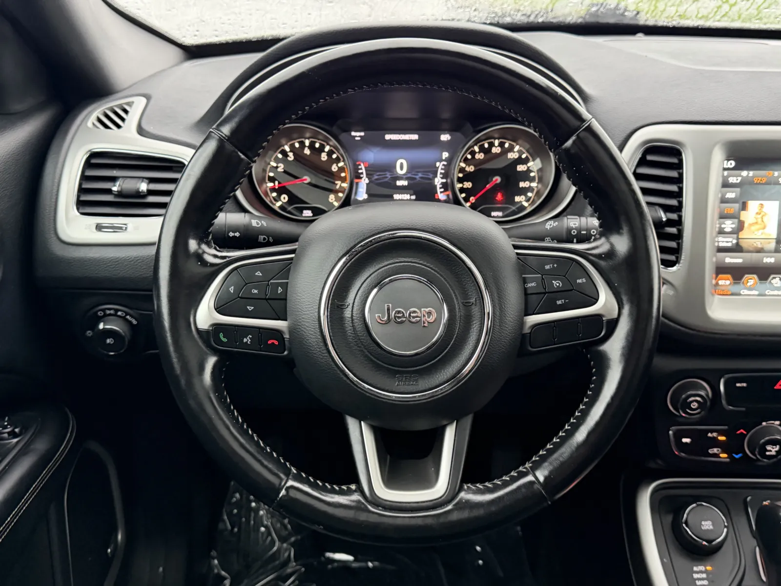 Jeep Compass photo 7