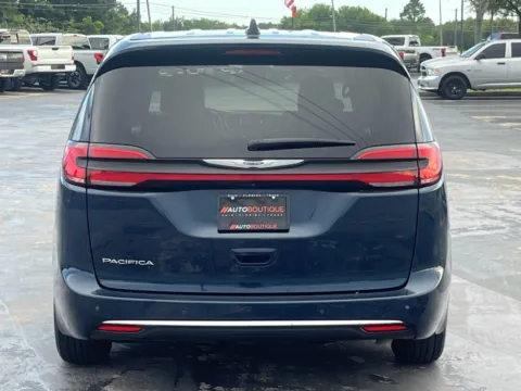 More photos of 2025 Chrysler Pacifica Select at Auto Boutique Texas, TX