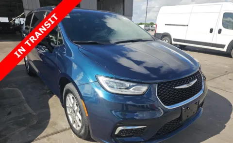 Another view of 2025 Chrysler Pacifica Select for sale in Alvin, TX at Auto Boutique Texas