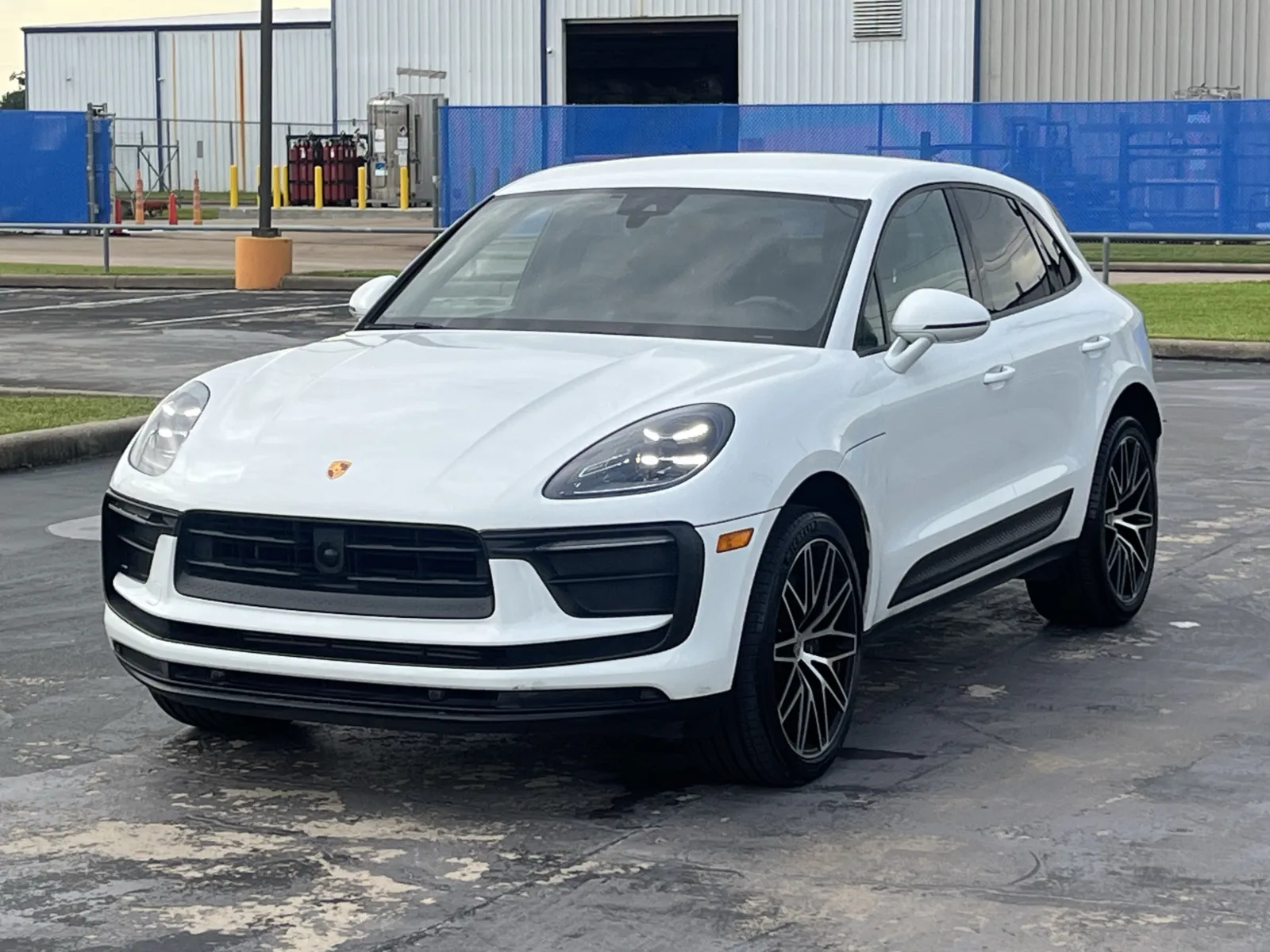 Porsche Macan photo 3