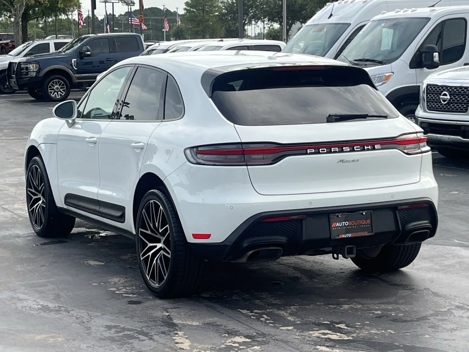 Porsche Macan photo 7