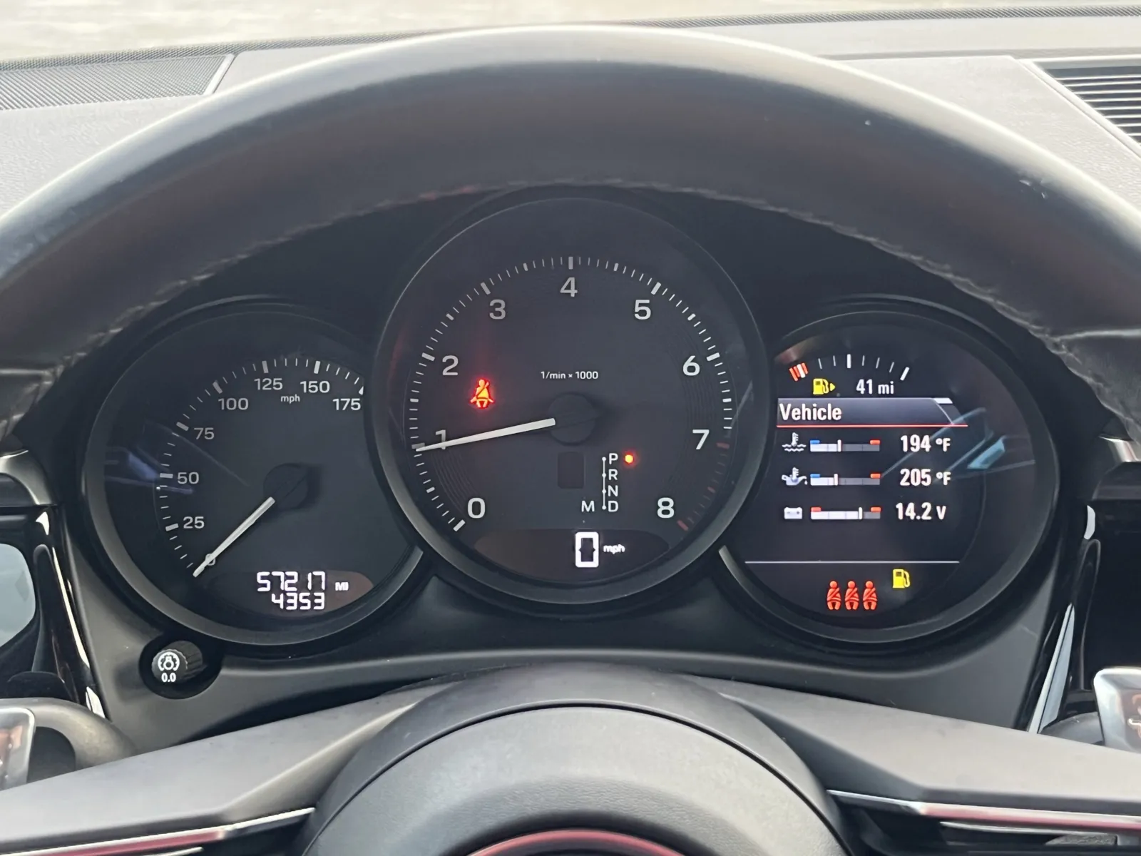 Porsche Macan photo 16