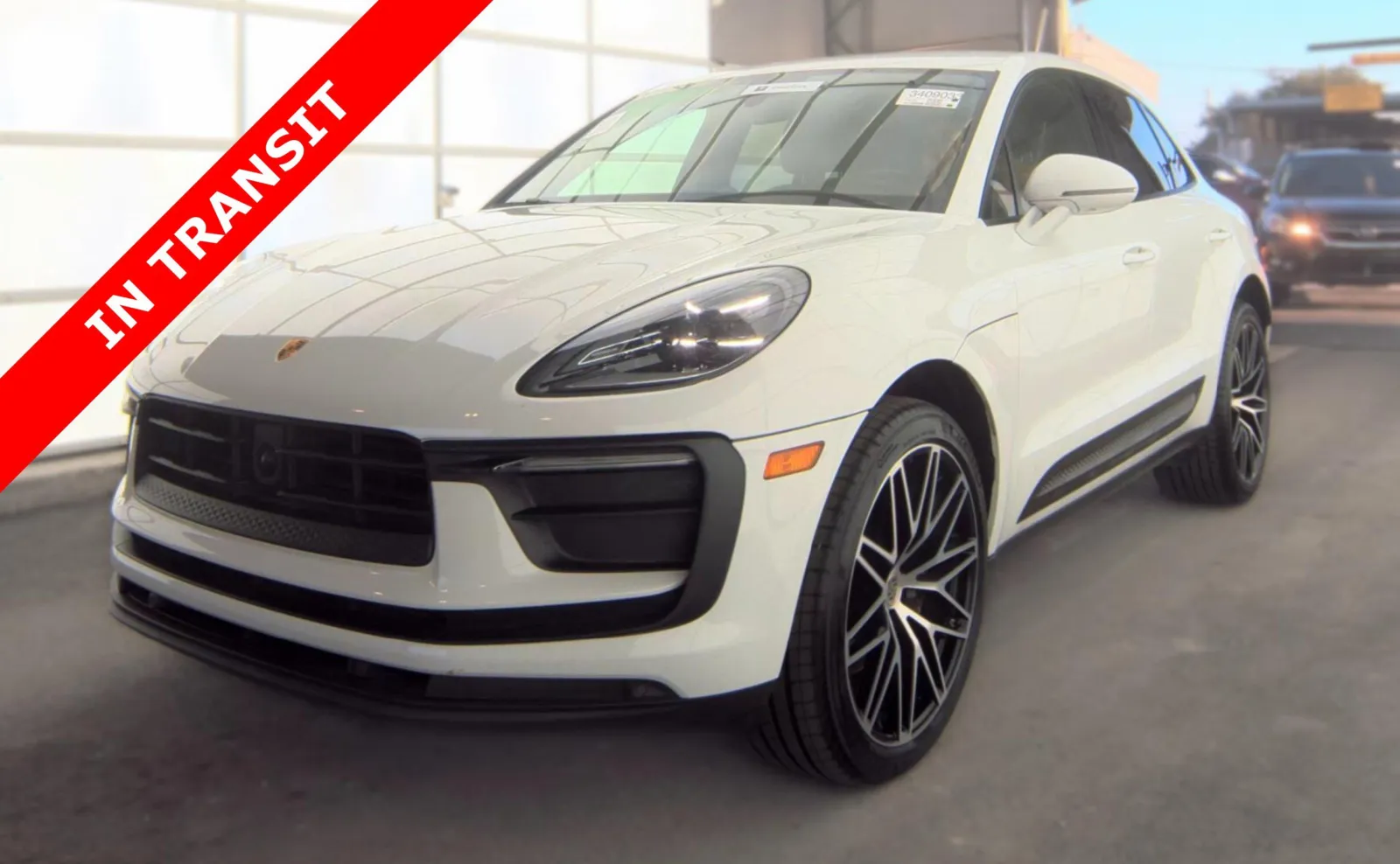 2023 Porsche Macan -'s photo