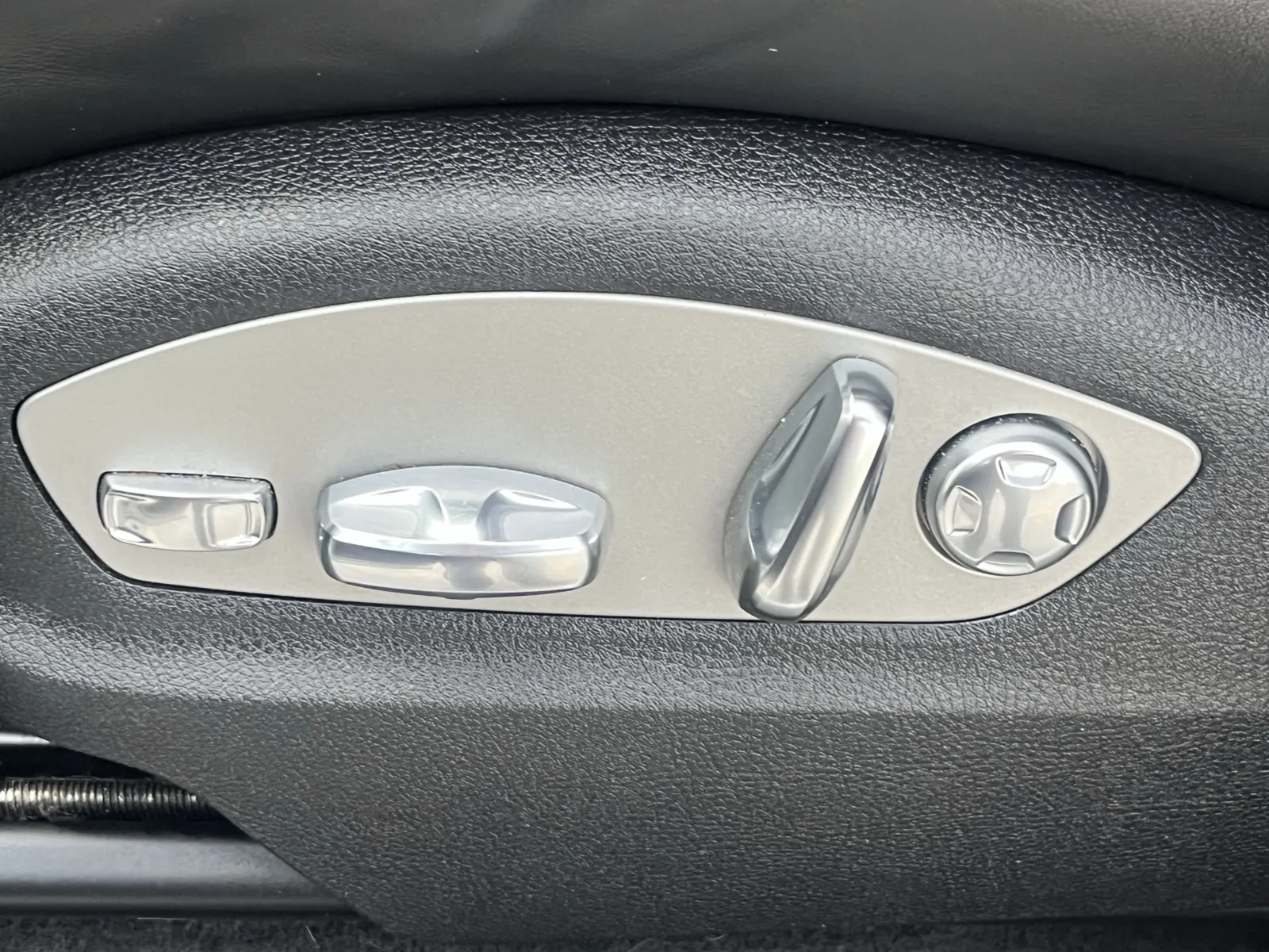 Porsche Macan photo 22