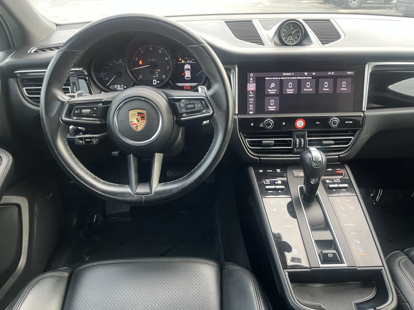 Porsche Macan photo 12