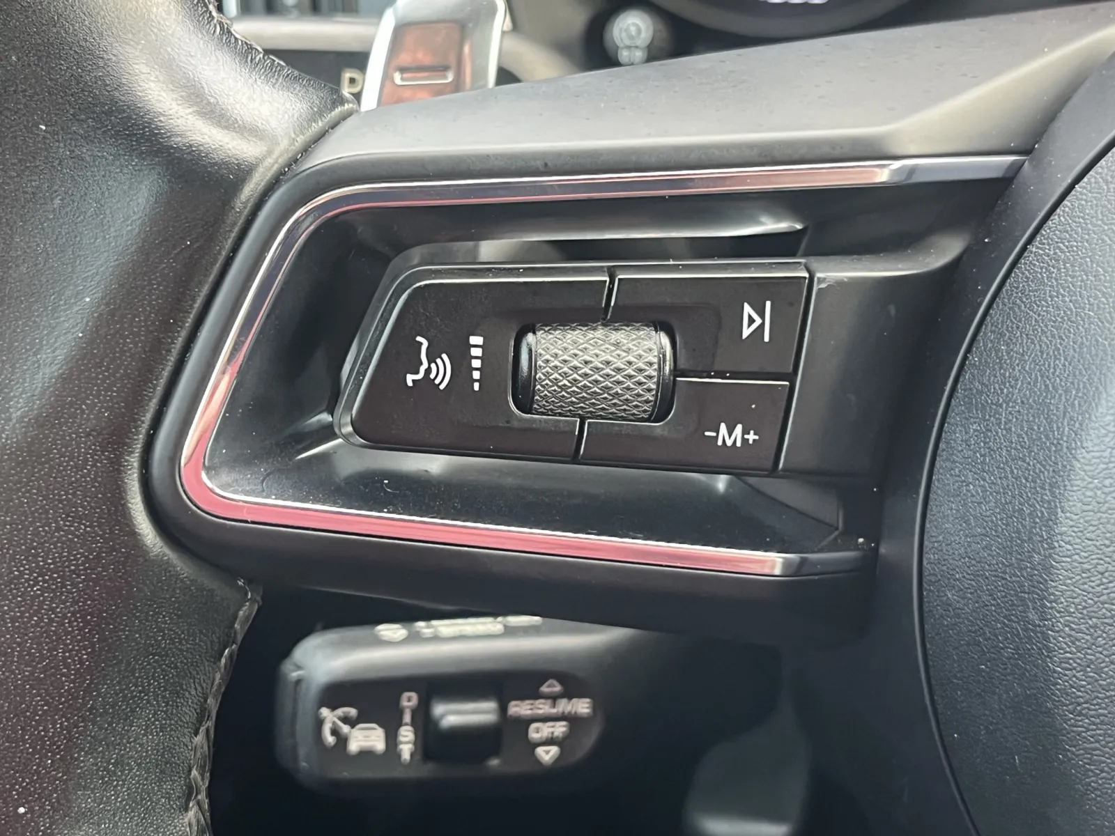 Porsche Macan photo 14