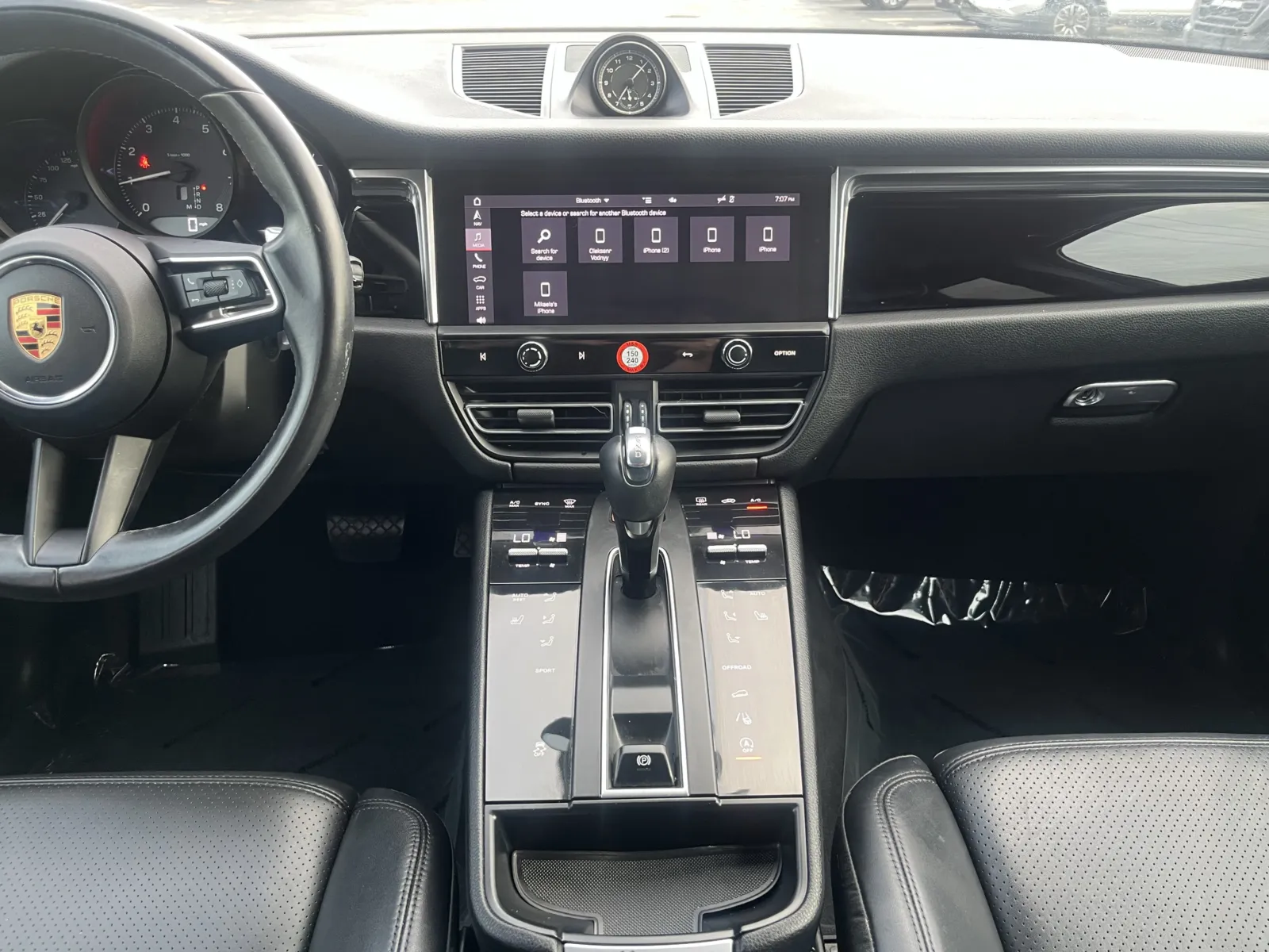 Porsche Macan photo 20