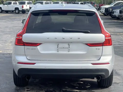 More photos of 2019 Volvo XC60 Momentum at Auto Boutique Texas, TX