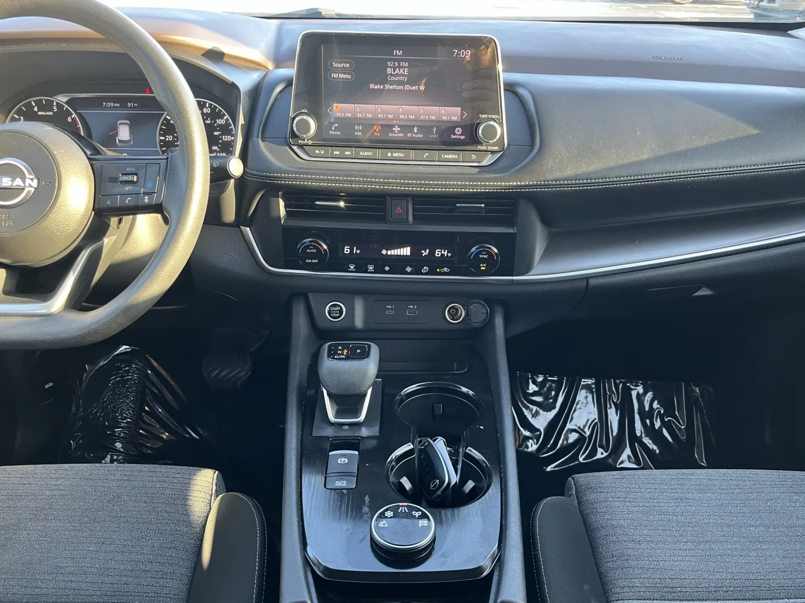 Nissan Rogue photo 24