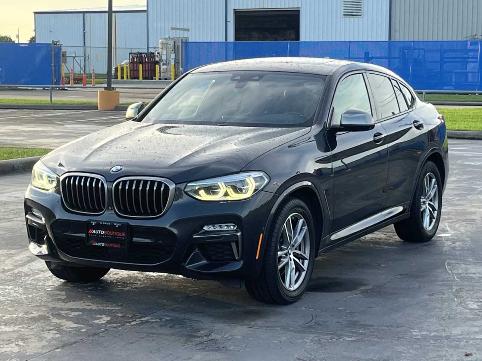 BMW X4 photo 3