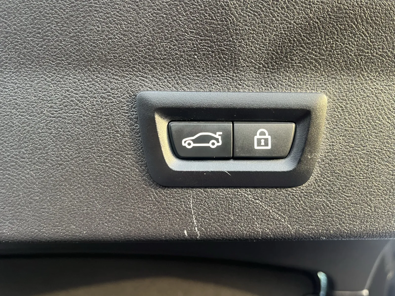 BMW X4 photo 11