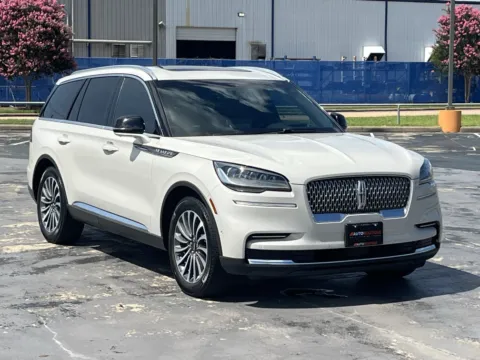 Photos of 2022 Lincoln Aviator Reserve for sale in Alvin, TX at Auto Boutique Texas