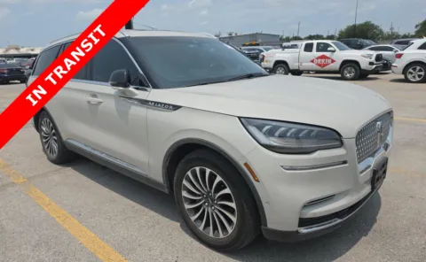 Another view of 2022 Lincoln Aviator Reserve for sale in Alvin, TX at Auto Boutique Texas