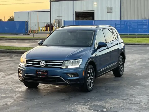 Photos of 2019 Volkswagen Tiguan SEL for sale in Alvin, TX at Auto Boutique Texas