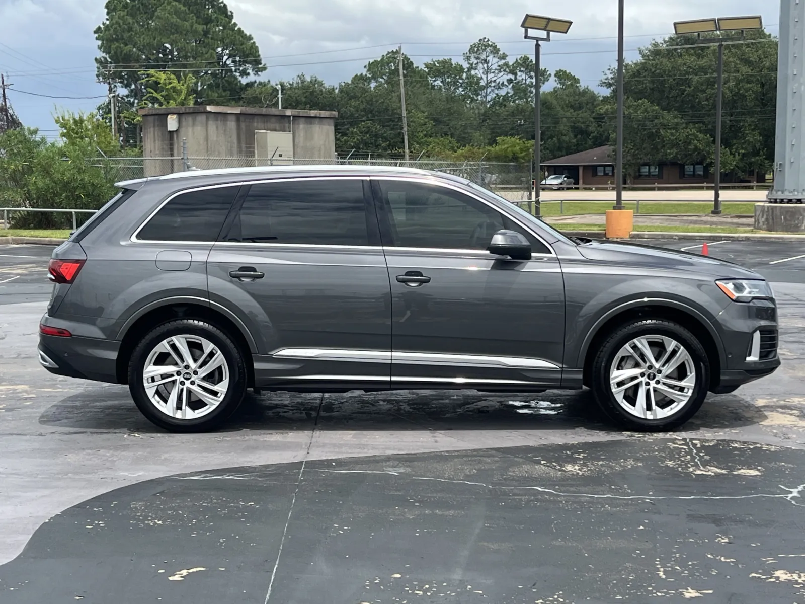 Audi Q7 photo 8