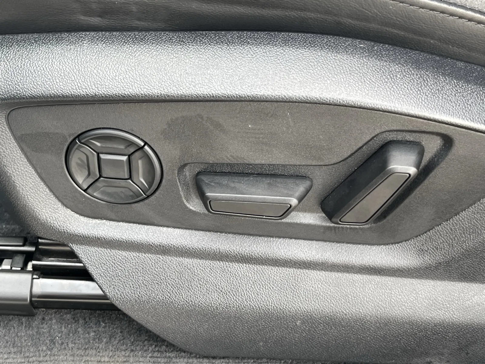 Audi Q7 photo 25