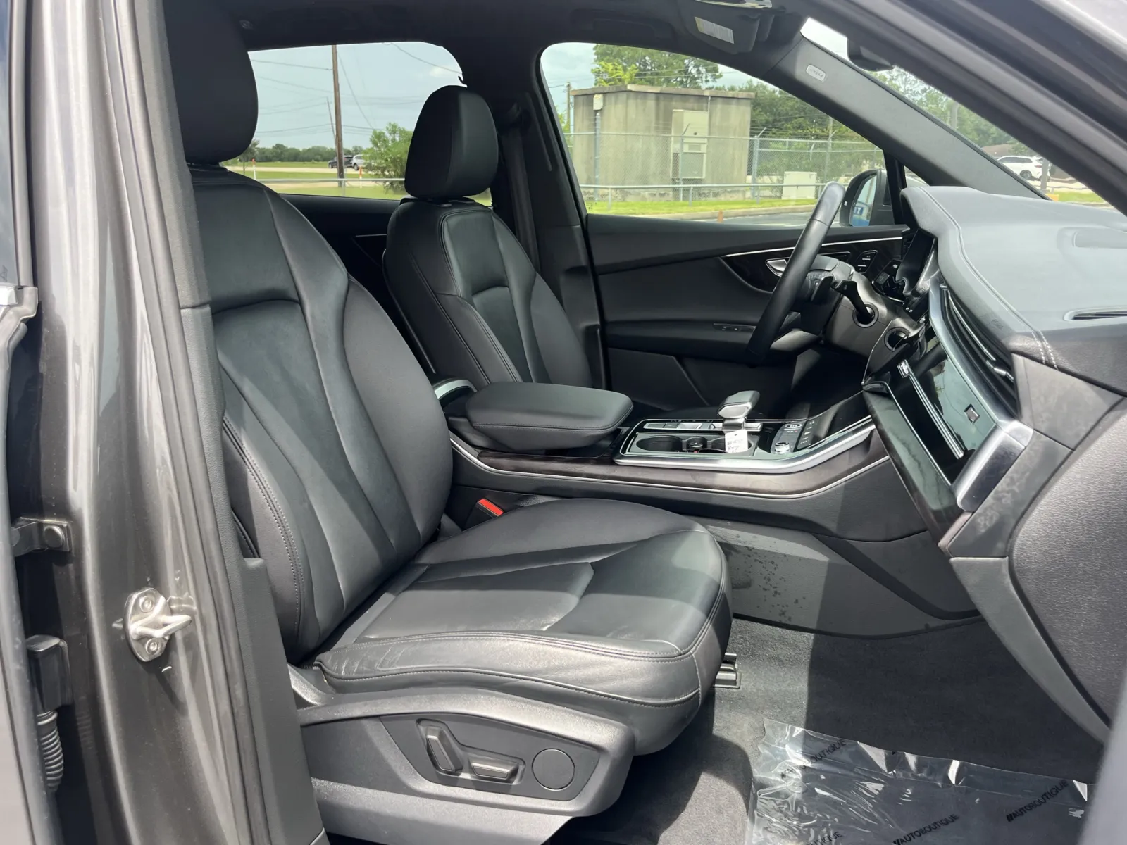 Audi Q7 photo 28