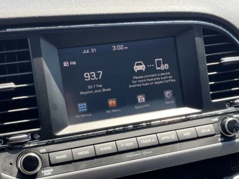 More photos of 2018 HYUNDAI ELANTRA SE Value Edition at Auto Boutique Texas, TX