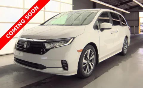 Photos of 2021 Honda Odyssey Touring for sale in Alvin, TX at Auto Boutique Texas