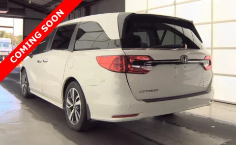 More photos of 2021 Honda Odyssey Touring at Auto Boutique Texas, TX