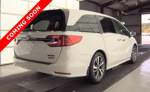 More photos of 2021 Honda Odyssey Touring at Auto Boutique Texas, TX