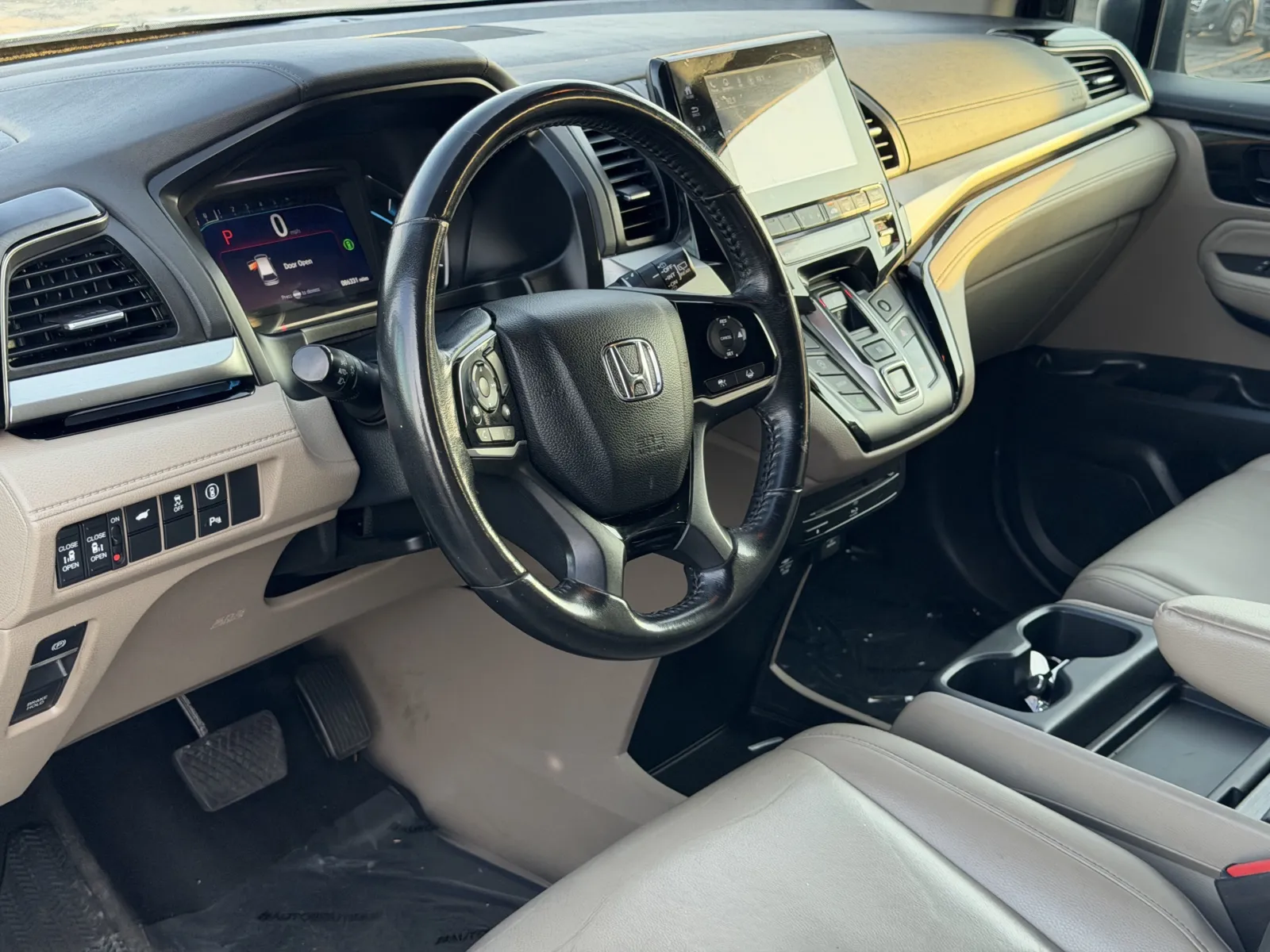 Honda Odyssey photo 9