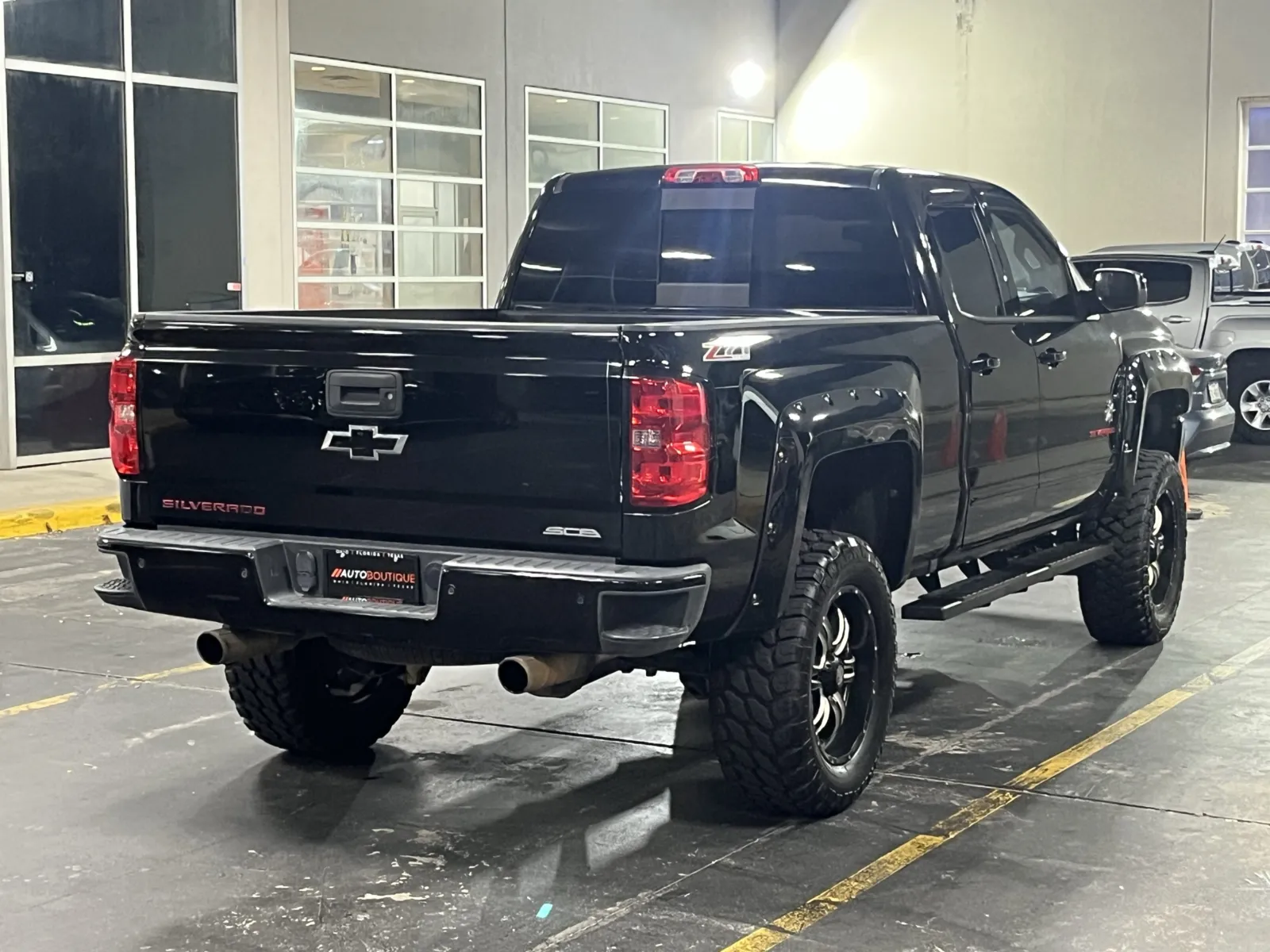 Chevrolet Silverado photo 9