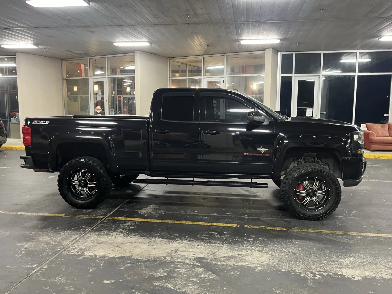 Chevrolet Silverado photo 10