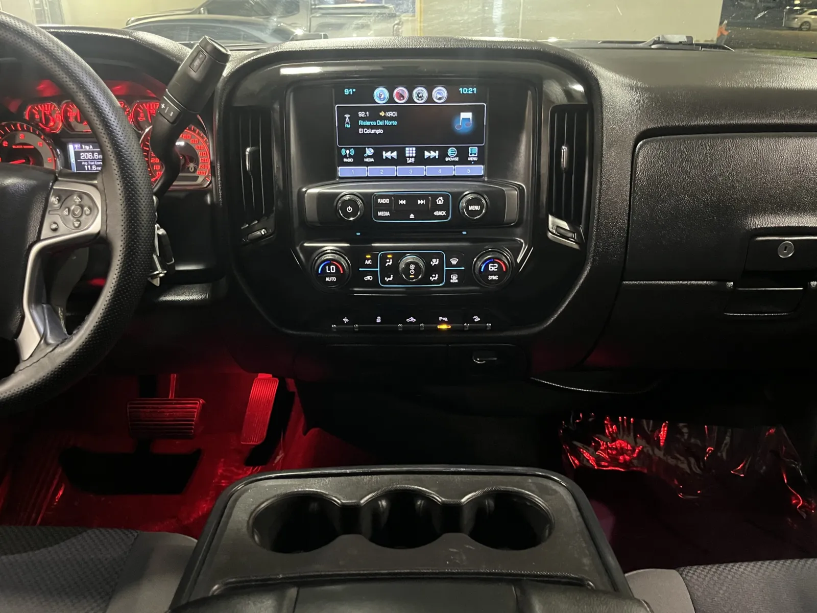 Chevrolet Silverado photo 21